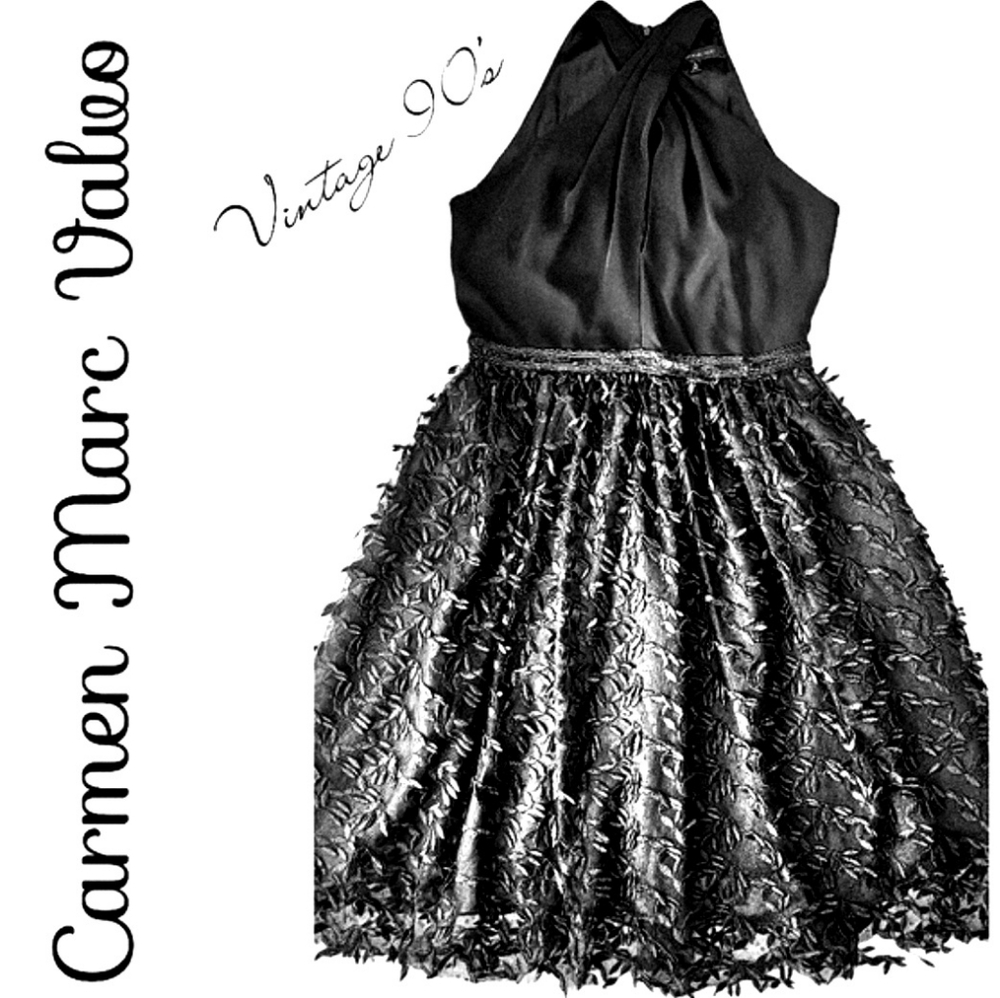 Vintage 90's Carmen Marc Valvo Halter w Keyhole Bodice Textured Feather Lace